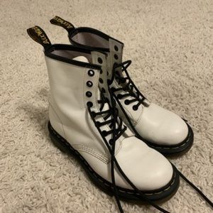 Dr Martens 1460 (White)